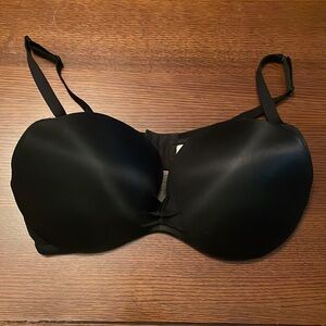 Cacique Plunge Bra 38DDD. Black.